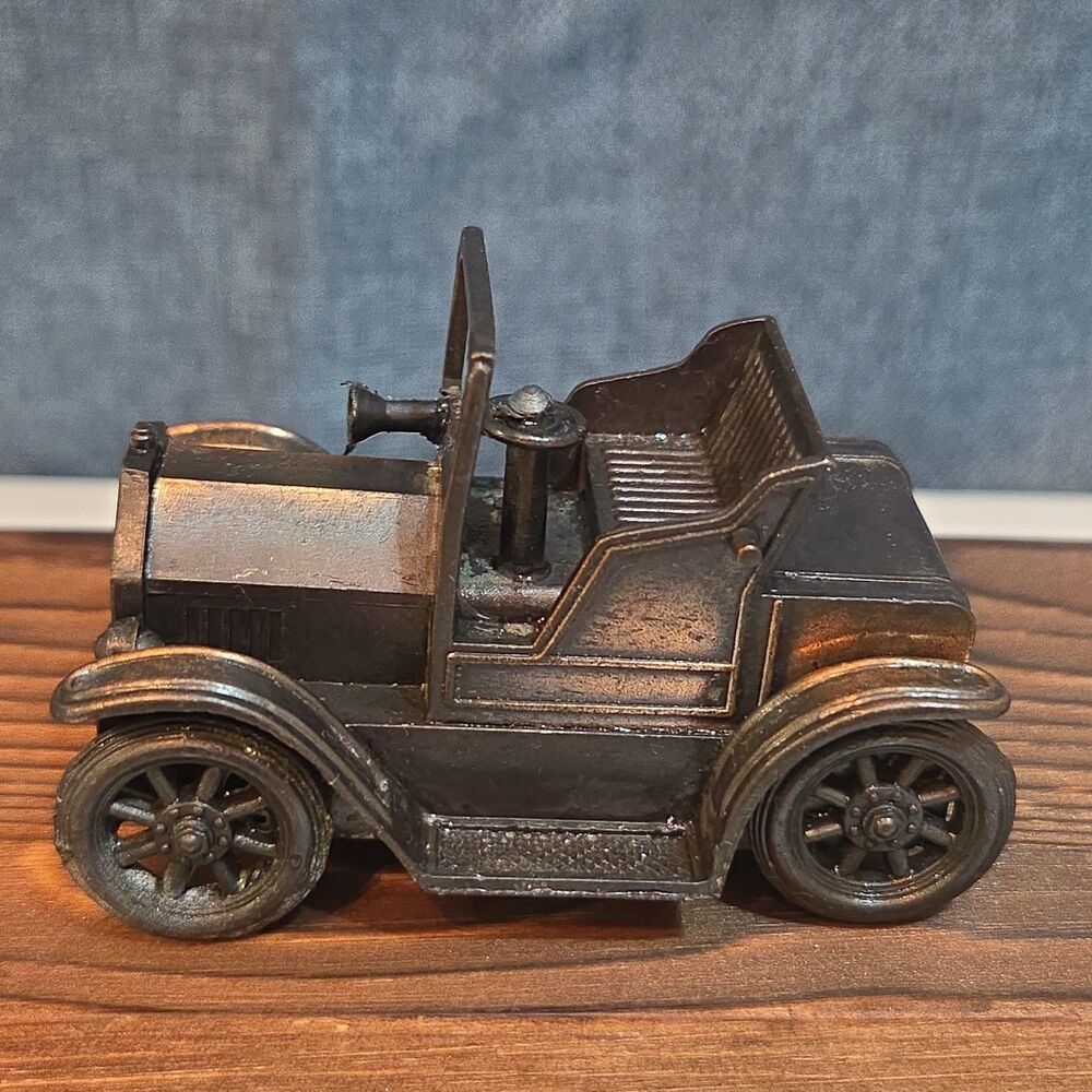1917 Classic Car Pencil Sharpener Metal Diecast Vintage Style